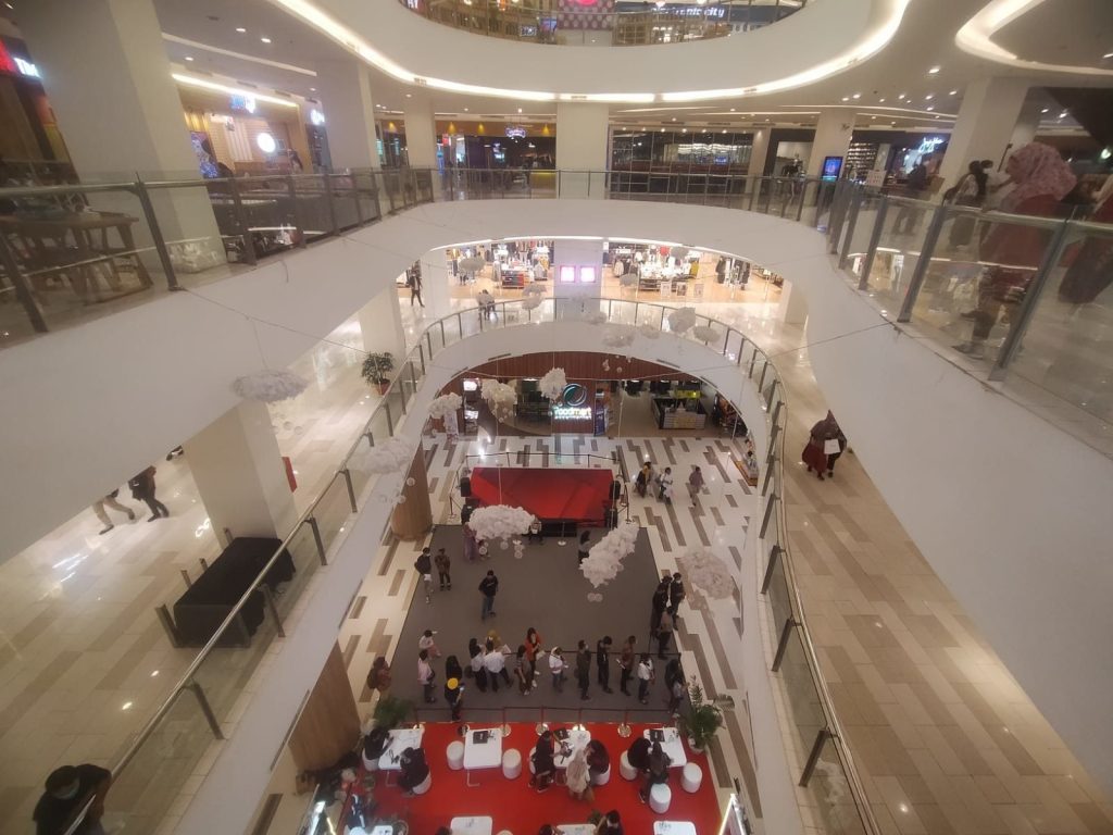 eksplorasi-pusat-belanja-palembang-icon-yang-modern-dan-lengkap