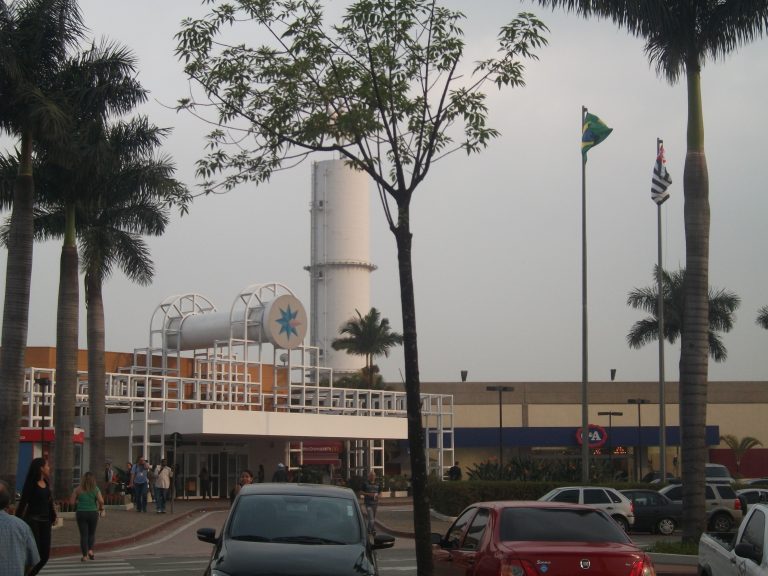 pusat-belanja-centro-comercial-aricanduva-mall-terbesar-di-brasil