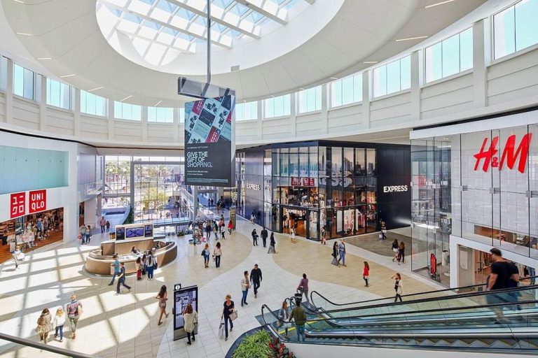 pusat-belanja-del-amo-fashion-center-tempat-belanja-dan-hiburan-terlengkap
