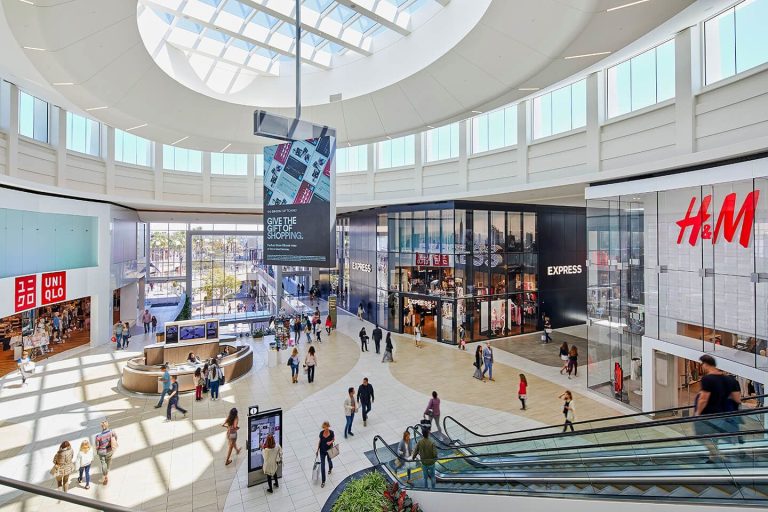 pusat-belanja-del-amo-fashion-center-tempat-belanja-dan-hiburan-terlengkap