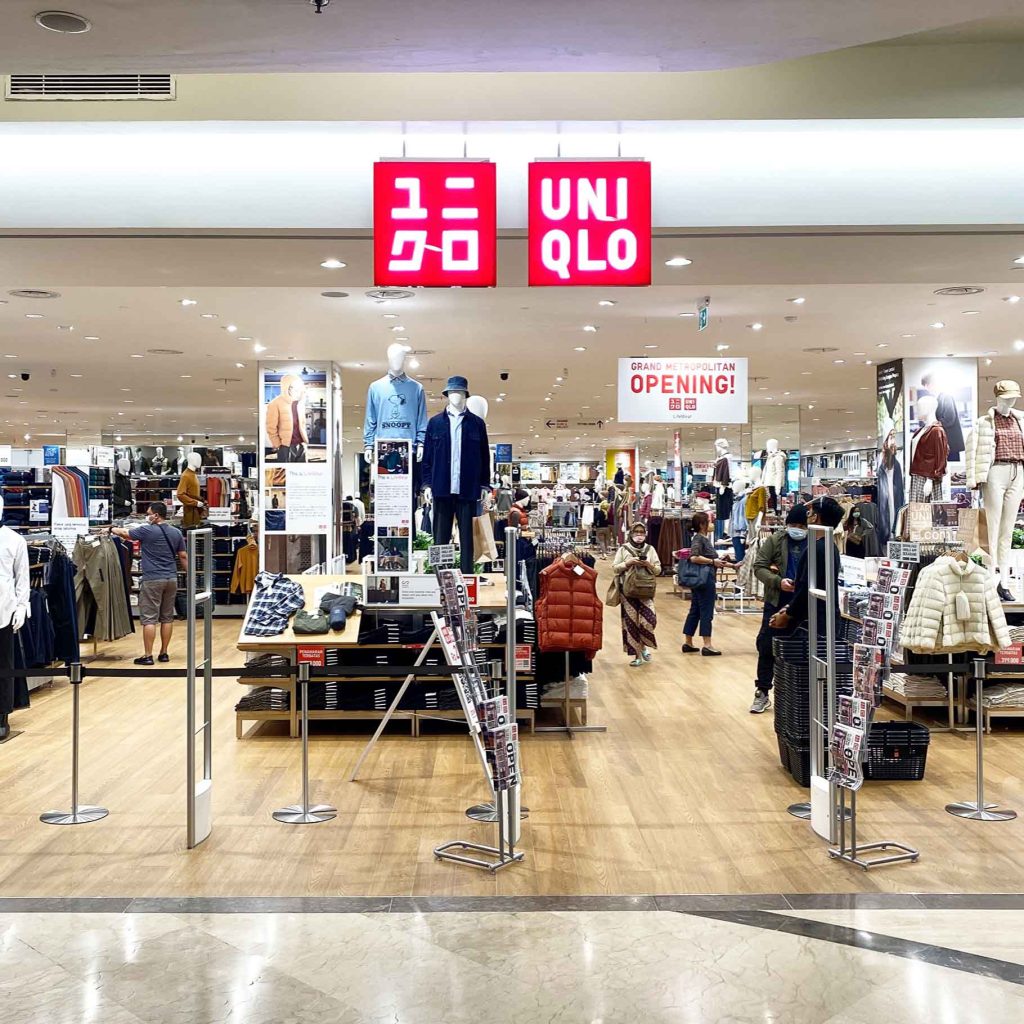 uniqlo-grand-metropolitan-bekasi-pusat-belanja-pakaian-modern