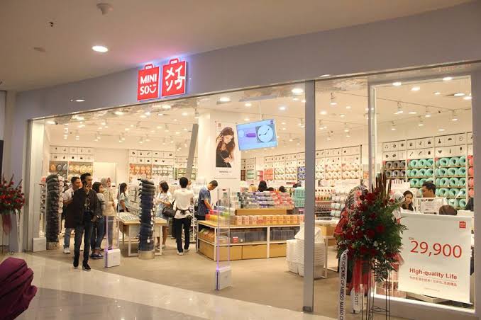 uniqlo-margocity-pusat-belanja-fashion-terbaru-di-jakarta