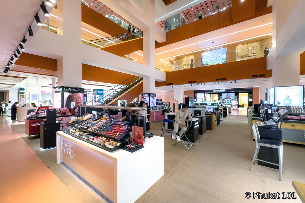 mengenal-pusat-belanja-central-chidlom-di-bangkok