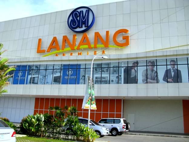 mengulas-pusat-belanja-sm-lanang-premier-di-surabaya