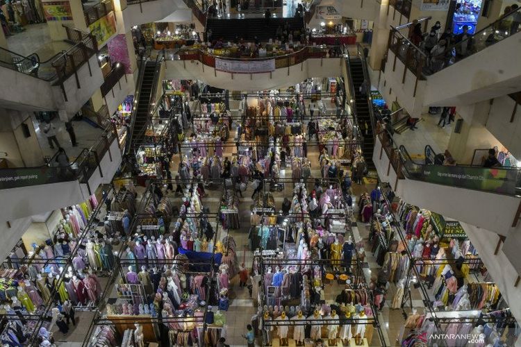 pusat-belanja-centro-mayor-tempat-belanja-dan-hiburan-terlengkap