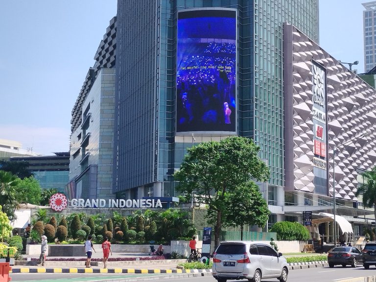pusat-belanja-grand-indonesia-destinasi-belanja-dan-hiburan-utama