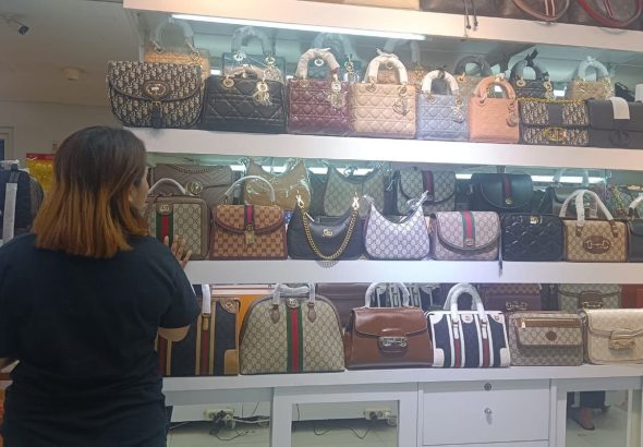 pusat-belanja-itc-mangga-dua-surga-belanja-elektronik-dan-fashion