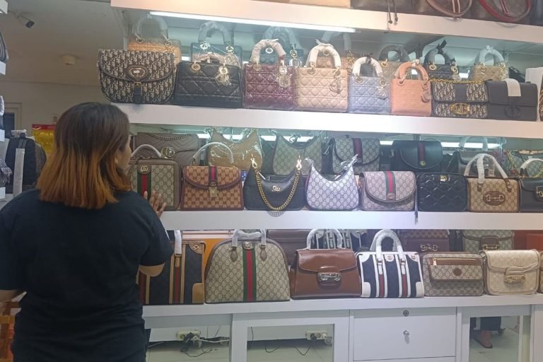 pusat-belanja-itc-mangga-dua-surga-belanja-elektronik-dan-fashion