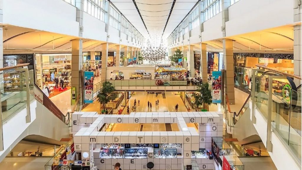 pusat-belanja-m-mall-tempat-belanja-dan-hiburan-terlengkap