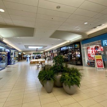 pusat-belanja-millcreek-mall-tempat-belanja-dan-hiburan-terlengkap