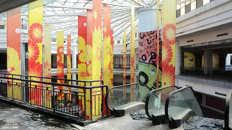 pusat-belanja-new-south-china-mall-destinasi-perbelanjaan-terbesar