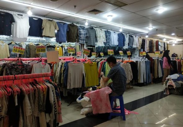pusat-belanja-pasar-baru-jakarta-tempat-belanja-tradisional-dan-modern