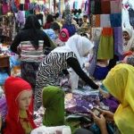 pusat-belanja-pasar-jatinegara-tempat-belanja-tradisional-dan-modern