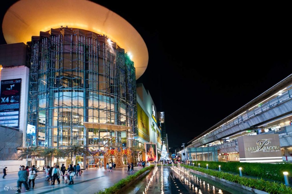 pusat-belanja-siam-center-destinasi-perbelanjaan-modern-di-bangkok