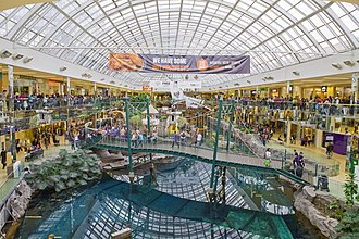 pusat-belanja-west-edmonton-mall-destinasi-perbelanjaan-terbesar
