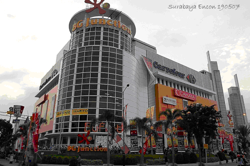 raja-plaza-mall-pusat-belanja-lengkap-di-tengah-kota