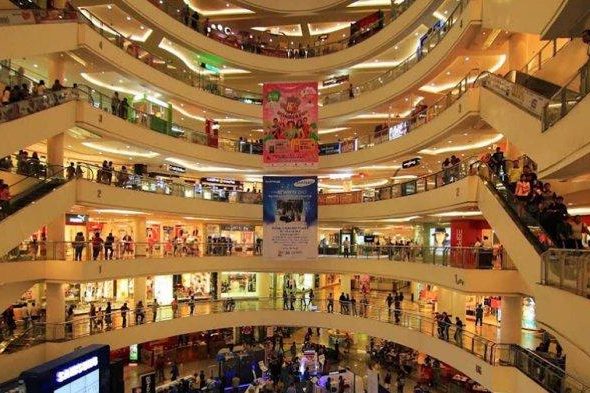 tinjauan-lengkap-pusat-belanja-tunjungan-plaza-surabaya