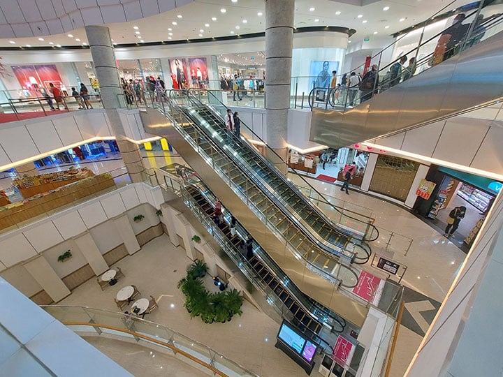 eksplorasi-pusat-belanja-aeon-mall-sentul-yang-nyaman-dan-lengkap
