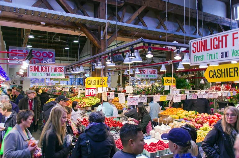 menikmati-suasana-pusat-belanja-granville-island-public-market