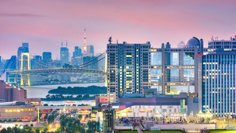 menjelajahi-keunikan-pusat-belanja-odaiba-di-tokyo