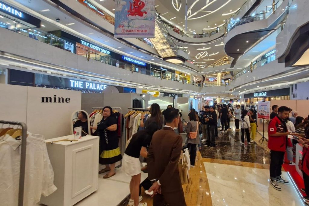 menjelajahi-pilihan-belanja-di-antara-fashion-hall-jakarta