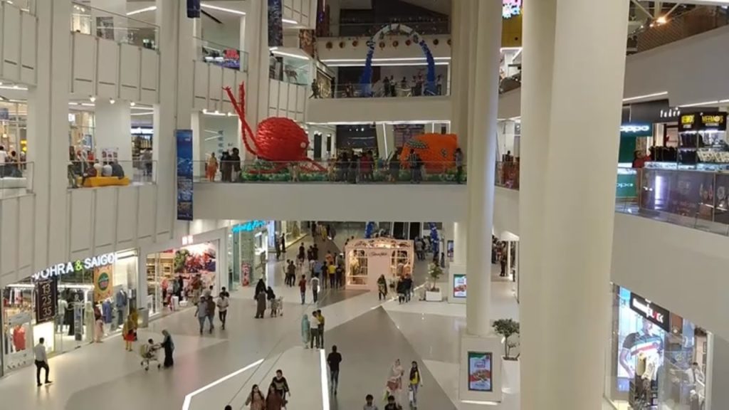 pusat-belanja-emporium-mall-di-lahore-tempat-belanja-dan-hiburan