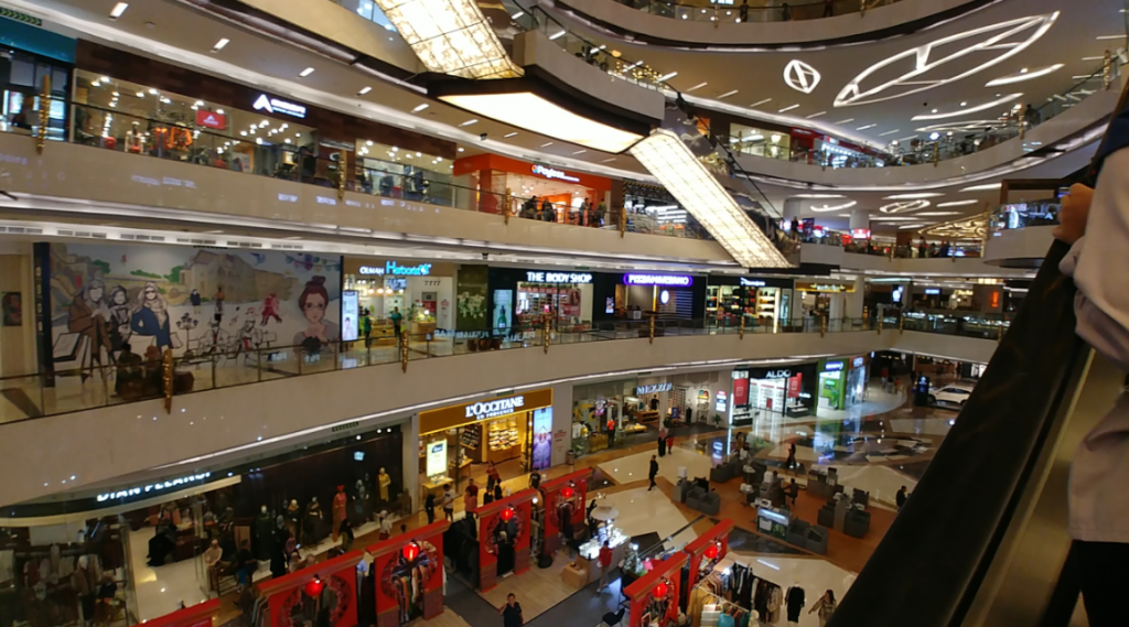 pusat-belanja-europa-center-tempat-belanja-dan-hiburan-di-jakarta