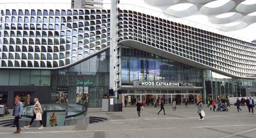 pusat-belanja-hoog-catharijne-di-utrecht-surga-belanja-modern