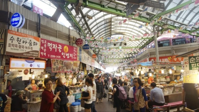 pusat-belanja-insadong-surga-belanja-dan-budaya-di-seoul