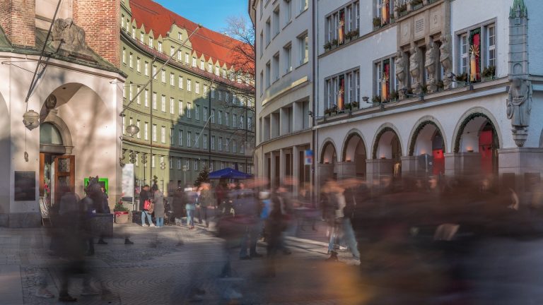 pusat-belanja-kaufingerstrase-surga-belanja-di-munich