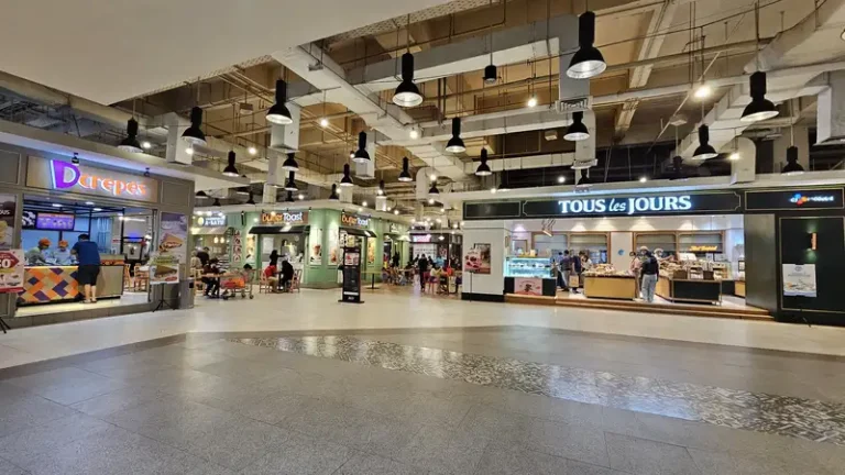 pusat-belanja-mall-of-indonesia-tempat-belanja-dan-hiburan-terlengkap