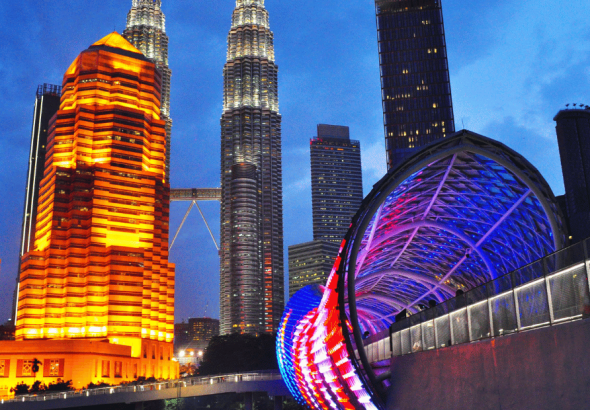 pusat-belanja-menara-mall-destinasi-belanja-dan-hiburan-terlengkap