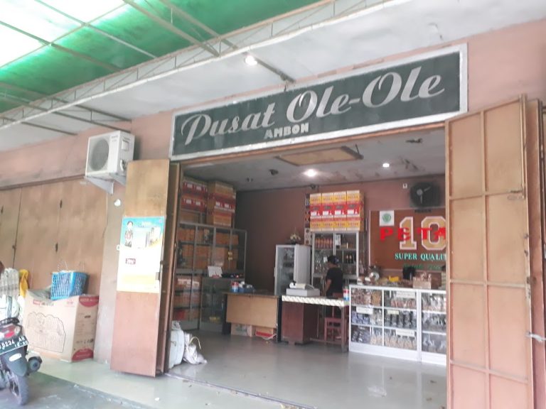 pusat-belanja-petak-10-ole-ole-khusus-di-ambon