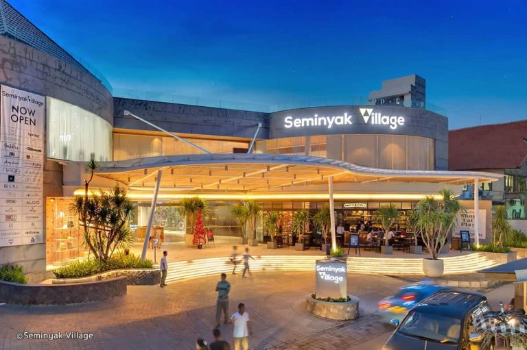pusat-belanja-seminyak-village-tempat-belanja-dan-hiburan-terlengkap