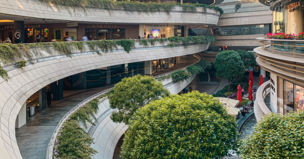 eksplorasi-pusat-belanja-kanyon-mall-tempat-belanja-dan-hiburan-terlengkap