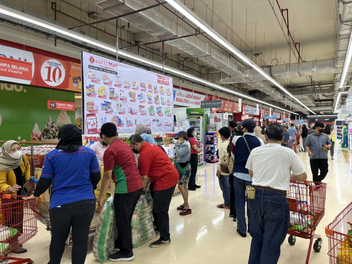 eksplorasi-pusat-belanja-lotte-department-store-di-indonesia