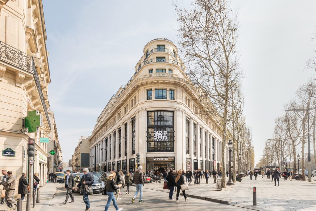 pusat-belanja-galeries-lafayette-paris-haussmann-surga-belanja-di-paris