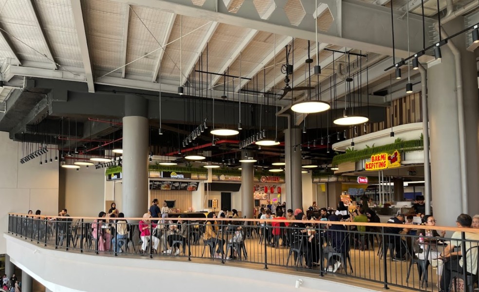 pusat-belanja-plaza-bsb-tempat-belanja-dan-hiburan-terlengkap