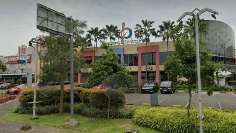pusat-belanja-central-plaza-tempat-belanja-dan-hiburan-terlengkap