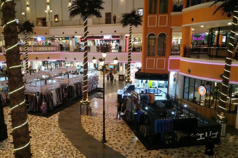 pusat-belanja-e-walk-balikpapan-tempat-belanja-dan-hiburan-modern