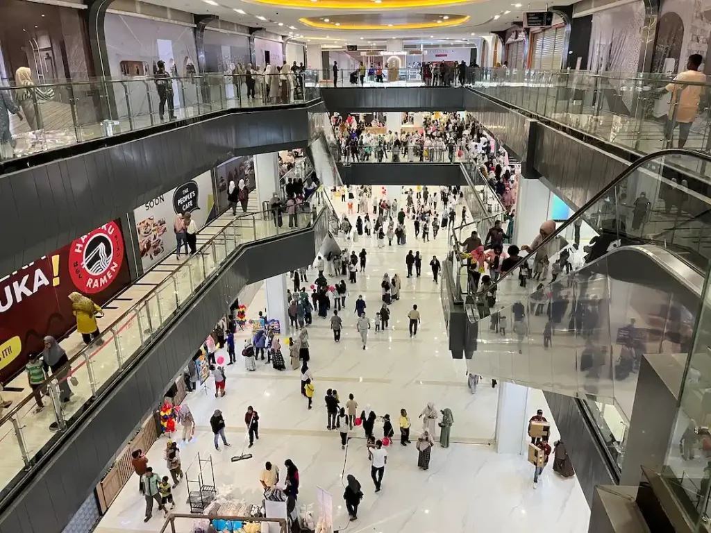 pusat-belanja-living-plaza-mall-padang-tempat-belanja-dan-hiburan