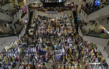 pusat-belanja-trinoma-tempat-belanja-dan-hiburan-di-jakarta