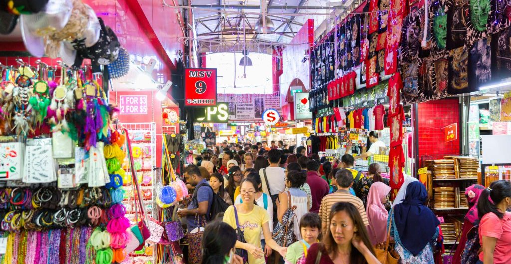 pusat-belanja-unicenter-tempat-belanja-dan-hiburan-terlengkap