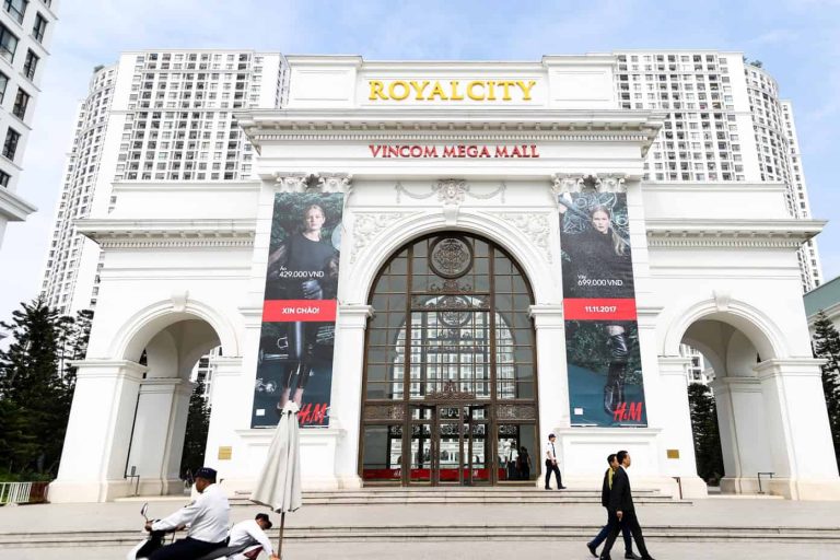 pusat-belanja-vincom-megamall-royal-city-tempat-belanja-dan-hiburan-terlengkap