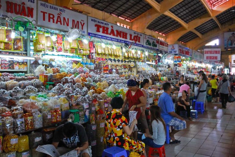 pusat-belanja-ben-thanh-market-pasar-tradisional-di-tengah-kota-ho-chi-minh