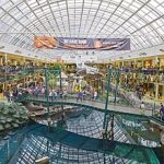 pusat-belanja-west-edmonton-mall-destinasi-perbelanjaan-terbesar