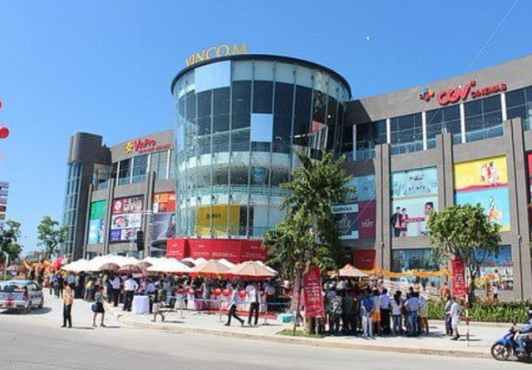 vincom-center-pusat-belanja-modern-di-jakarta